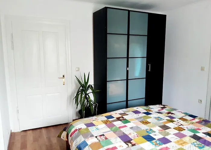 Helle Altbauwohnung Appartamento *