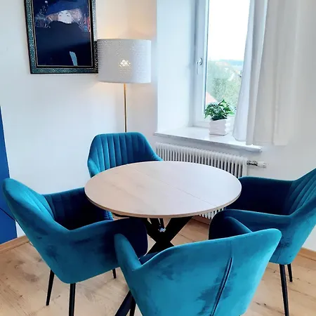 Helle Altbauwohnung דירה *